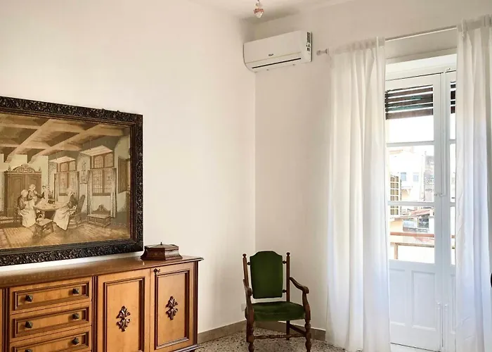 Catania Historical Artist Flat